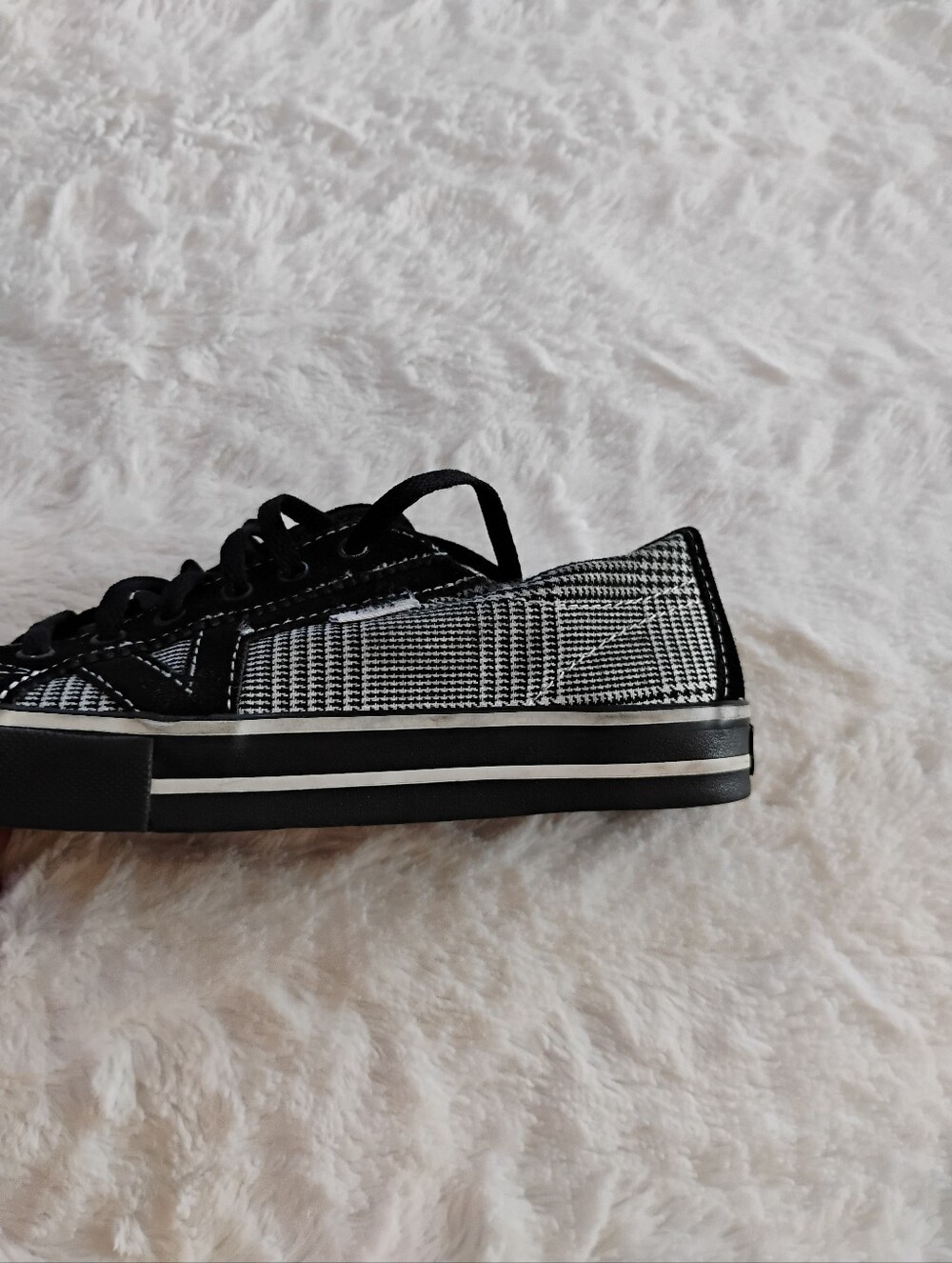 Vans Tory Houndstooth Print Sneakers - Picture 12 of 14